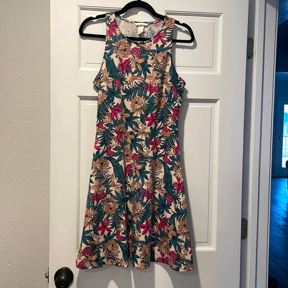 🛍️3/$20🛍️ Fit & Flare Floral dress.